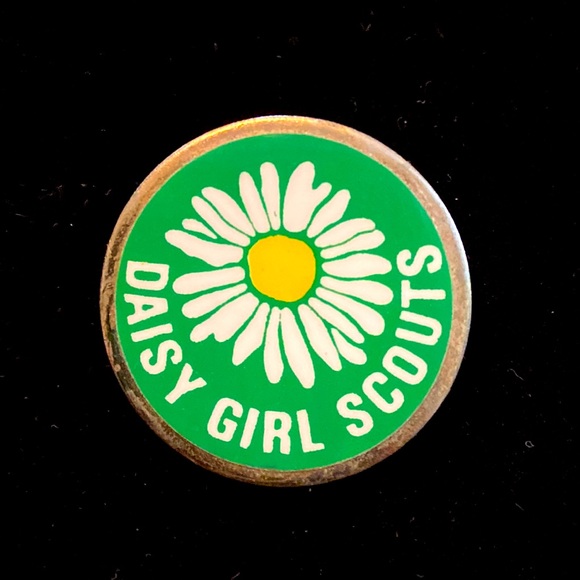 Girl Scouts Accessories Vintage Daisy Girl Scout Pin Poshmark